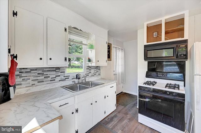 119 BECK MILL RD, Hanover, PA 17331