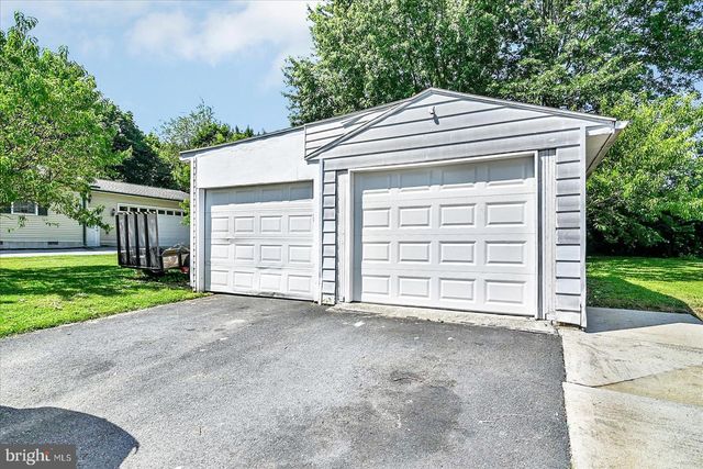 119 BECK MILL RD, Hanover, PA 17331