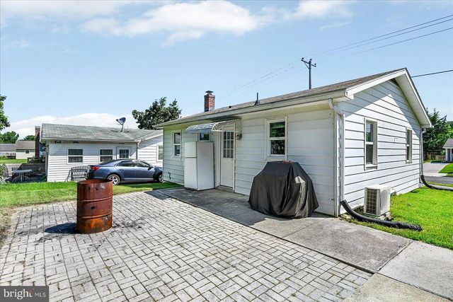 119 BECK MILL RD, Hanover, PA 17331