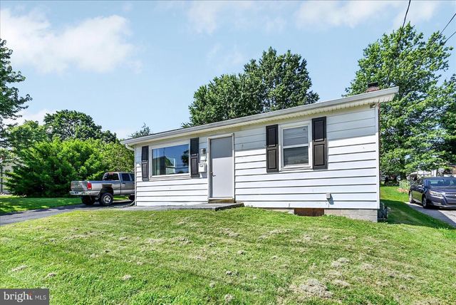 119 BECK MILL RD, Hanover, PA 17331