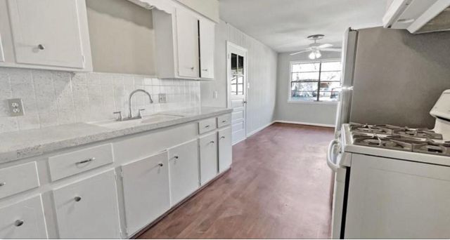809 Cub Ln, Richmond, TX 77469