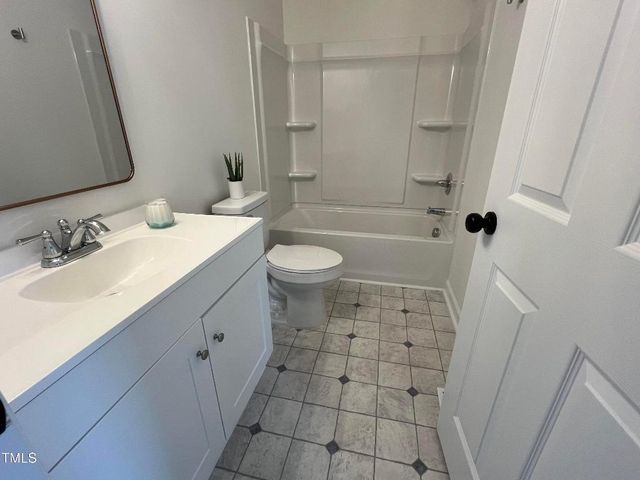 68 S Grace Way, Henderson, NC 27536