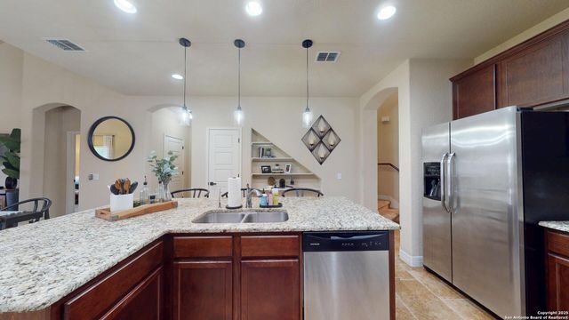 300 SADDLE SPUR, Cibolo, TX 78108