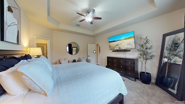 300 SADDLE SPUR, Cibolo, TX 78108