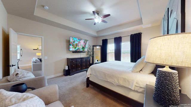 300 SADDLE SPUR, Cibolo, TX 78108