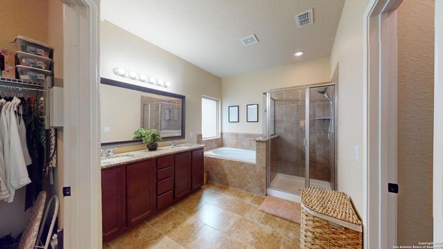 300 SADDLE SPUR, Cibolo, TX 78108