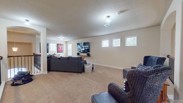 300 SADDLE SPUR, Cibolo, TX 78108
