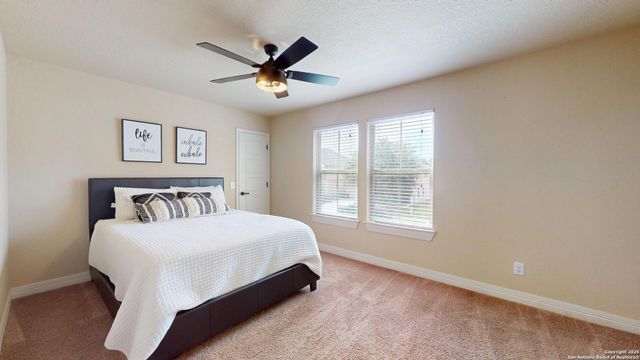 300 SADDLE SPUR, Cibolo, TX 78108
