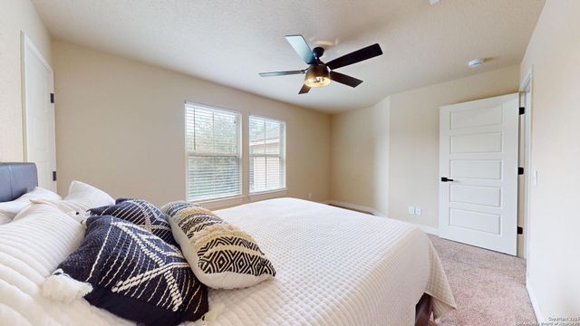 300 SADDLE SPUR, Cibolo, TX 78108