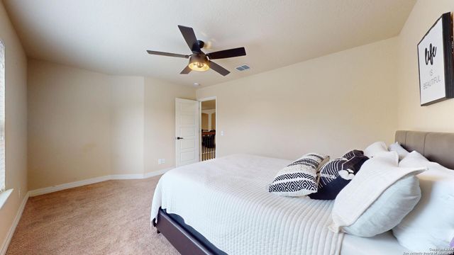 300 SADDLE SPUR, Cibolo, TX 78108