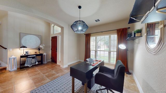 300 SADDLE SPUR, Cibolo, TX 78108