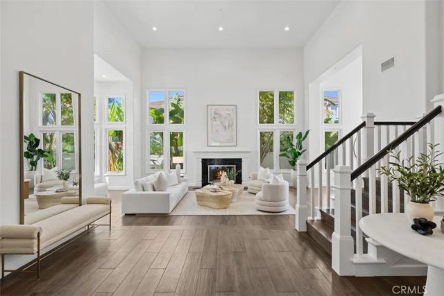 21 Chester, Irvine, CA 92603