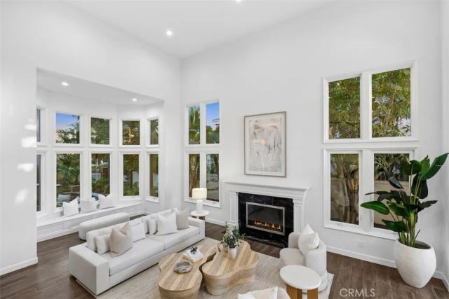 21 Chester, Irvine, CA 92603
