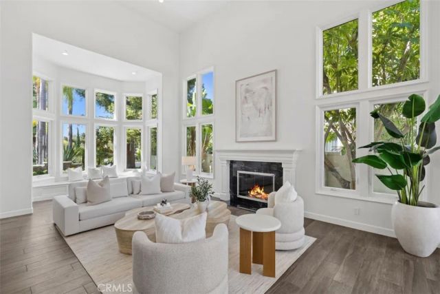 21 Chester, Irvine, CA 92603