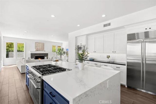 21 Chester, Irvine, CA 92603
