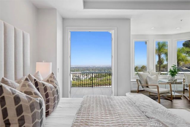 21 Chester, Irvine, CA 92603