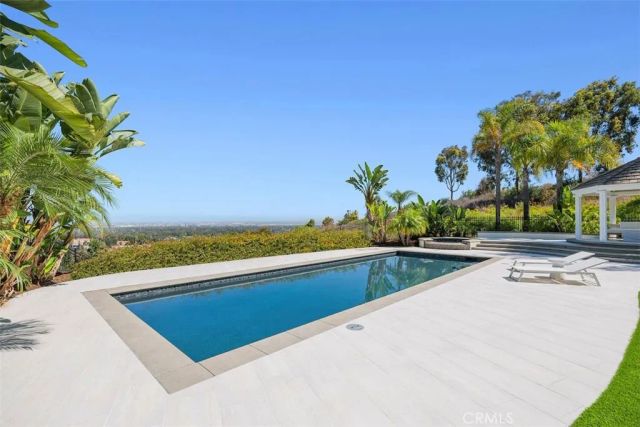 21 Chester, Irvine, CA 92603