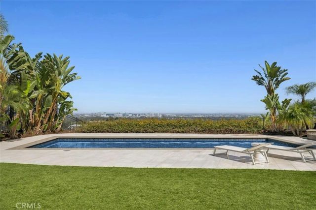 21 Chester, Irvine, CA 92603