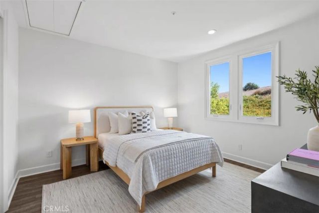 21 Chester, Irvine, CA 92603