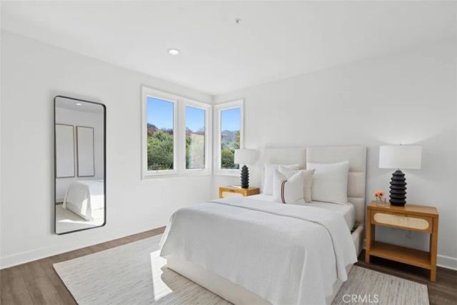 21 Chester, Irvine, CA 92603