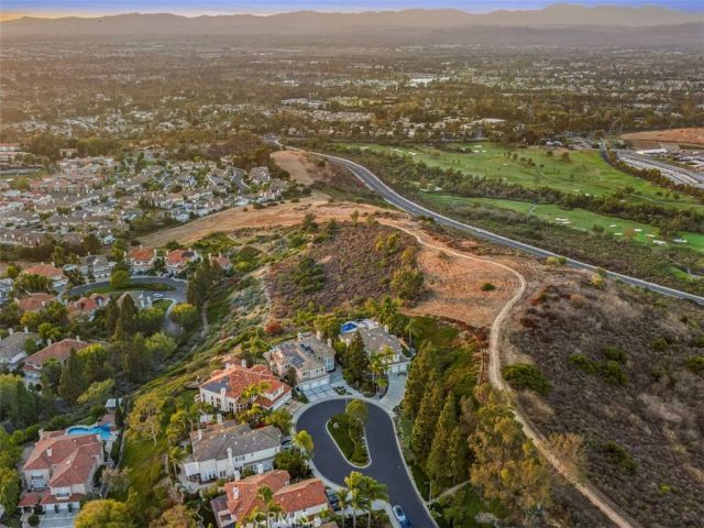 21 Chester, Irvine, CA 92603