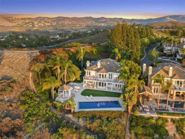 21 Chester, Irvine, CA 92603