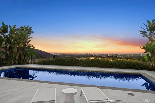 21 Chester, Irvine, CA 92603