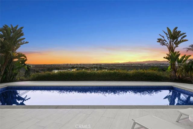 21 Chester, Irvine, CA 92603