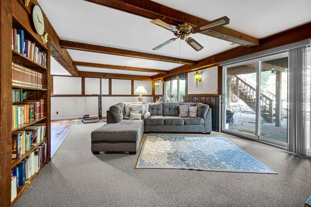 9776 W Oakridge Drive, St. John, IN 46373