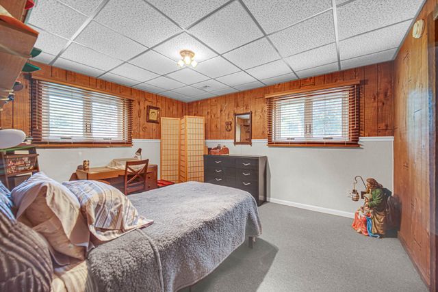 9776 W Oakridge Drive, St. John, IN 46373