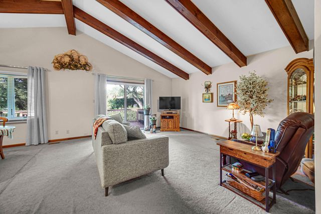 9776 W Oakridge Drive, St. John, IN 46373