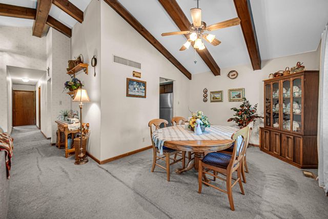 9776 W Oakridge Drive, St. John, IN 46373
