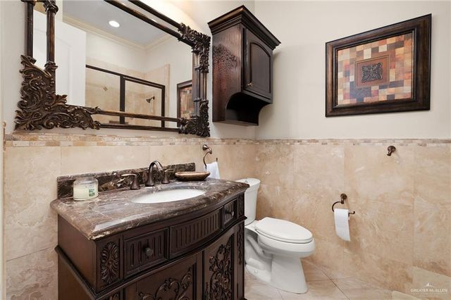4904 Gumwood Avenue, Mcallen, TX 78501