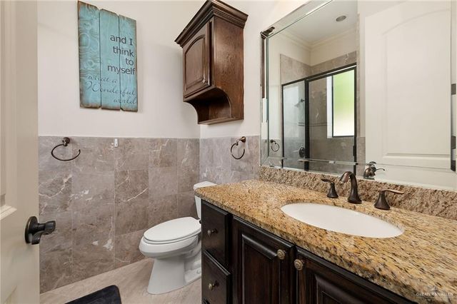 4904 Gumwood Avenue, Mcallen, TX 78501