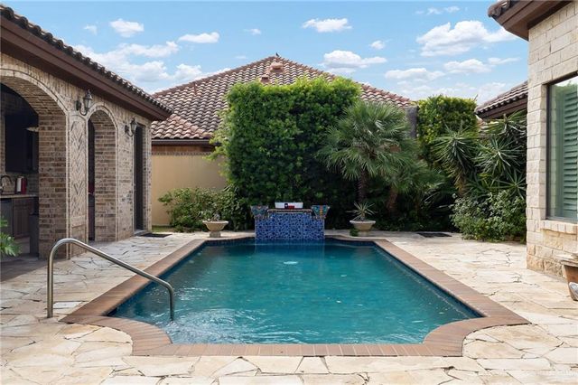 4904 Gumwood Avenue, Mcallen, TX 78501