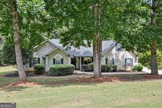 108 Glenoaks Court, Mcdonough, GA 30253