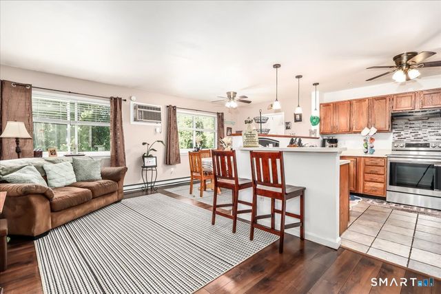 136 Pembroke Road 6-52, Danbury, CT 06811