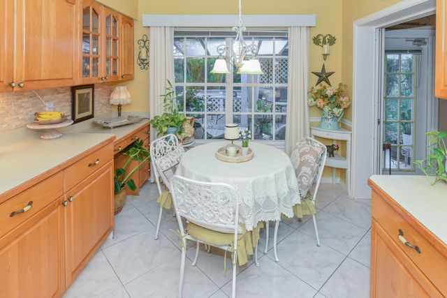 7886 SE Trenton Avenue, Hobe Sound, FL 33455