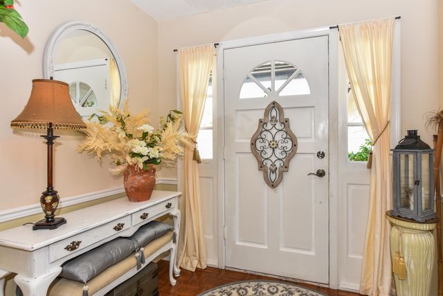 7886 SE Trenton Avenue, Hobe Sound, FL 33455