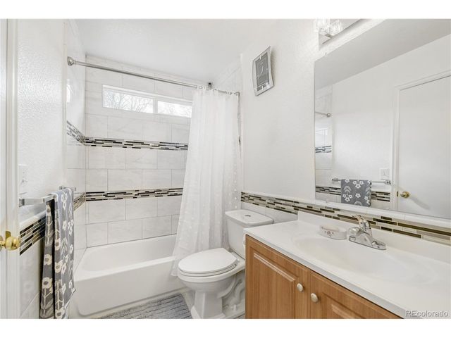 1600 Brimble Dr, Erie, CO 80516