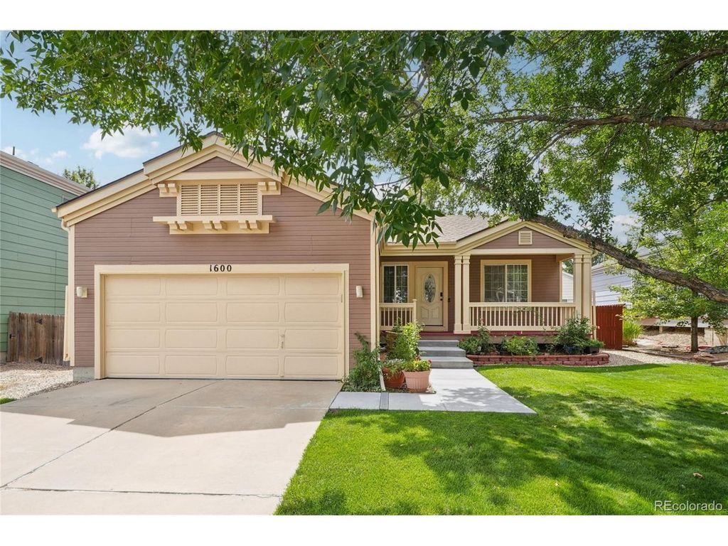 1600 Brimble Dr, Erie, CO 80516