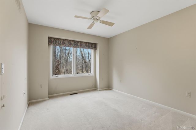 21400 Magnolia Court, Farmington Hills, MI 48336