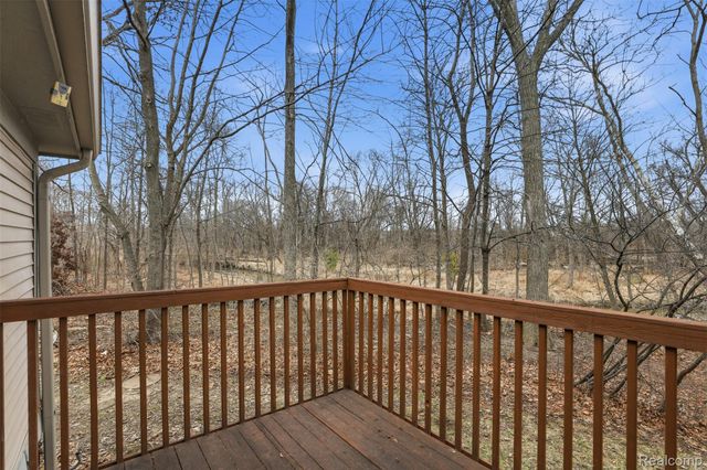21400 Magnolia Court, Farmington Hills, MI 48336