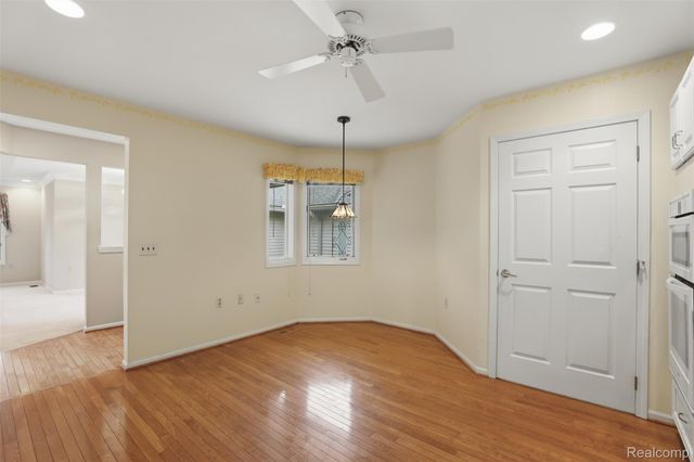 21400 Magnolia Court, Farmington Hills, MI 48336