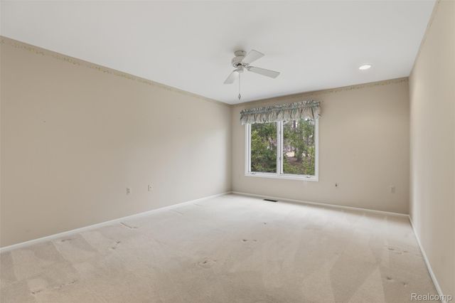 21400 Magnolia Court, Farmington Hills, MI 48336