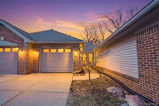 21400 Magnolia Court, Farmington Hills, MI 48336