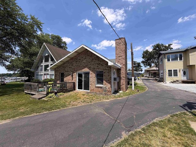3938 N Becks Place, Monticello, IN 47960
