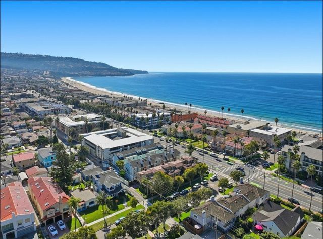 200 Avenue C, Redondo Beach, CA 90277