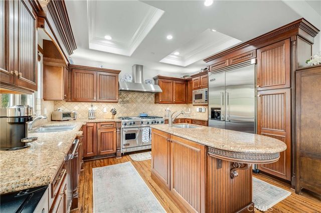 200 Avenue C, Redondo Beach, CA 90277