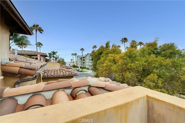 200 Avenue C, Redondo Beach, CA 90277